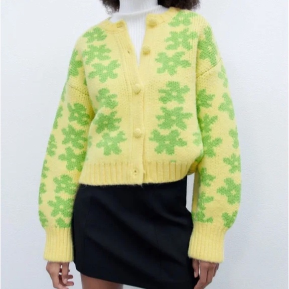 Zara Floral Jacquard Knit Cardigan NWT - Picture 2 of 8